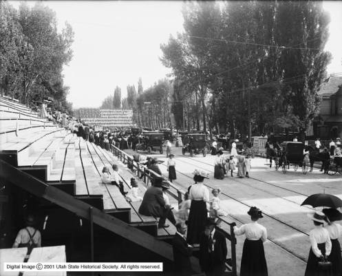 Living_Flag_in_Distance